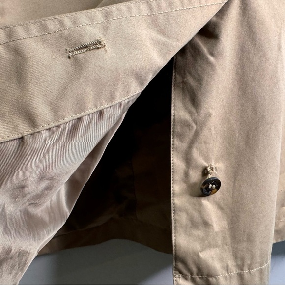 Cole Haan Men's Khaki Button Front Water Resistant Rain Coat Size Medium - Picture 11 of 14